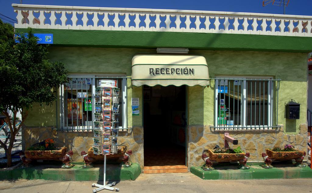 Camping Los Pinos Peniscola Bagian luar foto