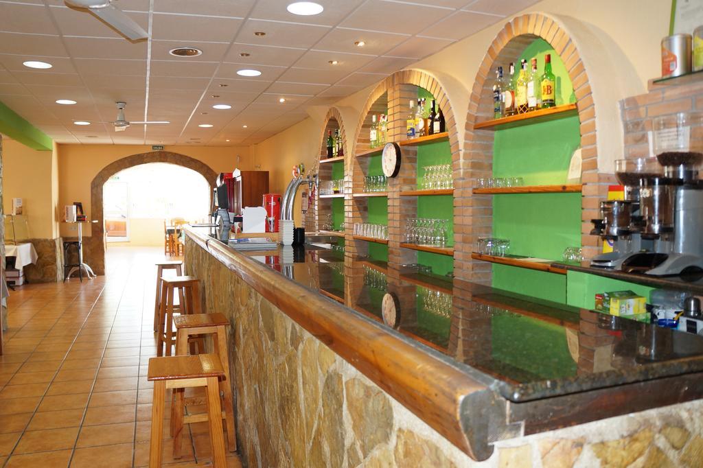Camping Los Pinos Peniscola Bagian luar foto
