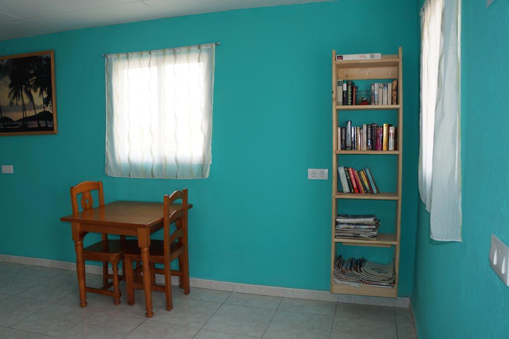 Camping Los Pinos Peniscola Bagian luar foto
