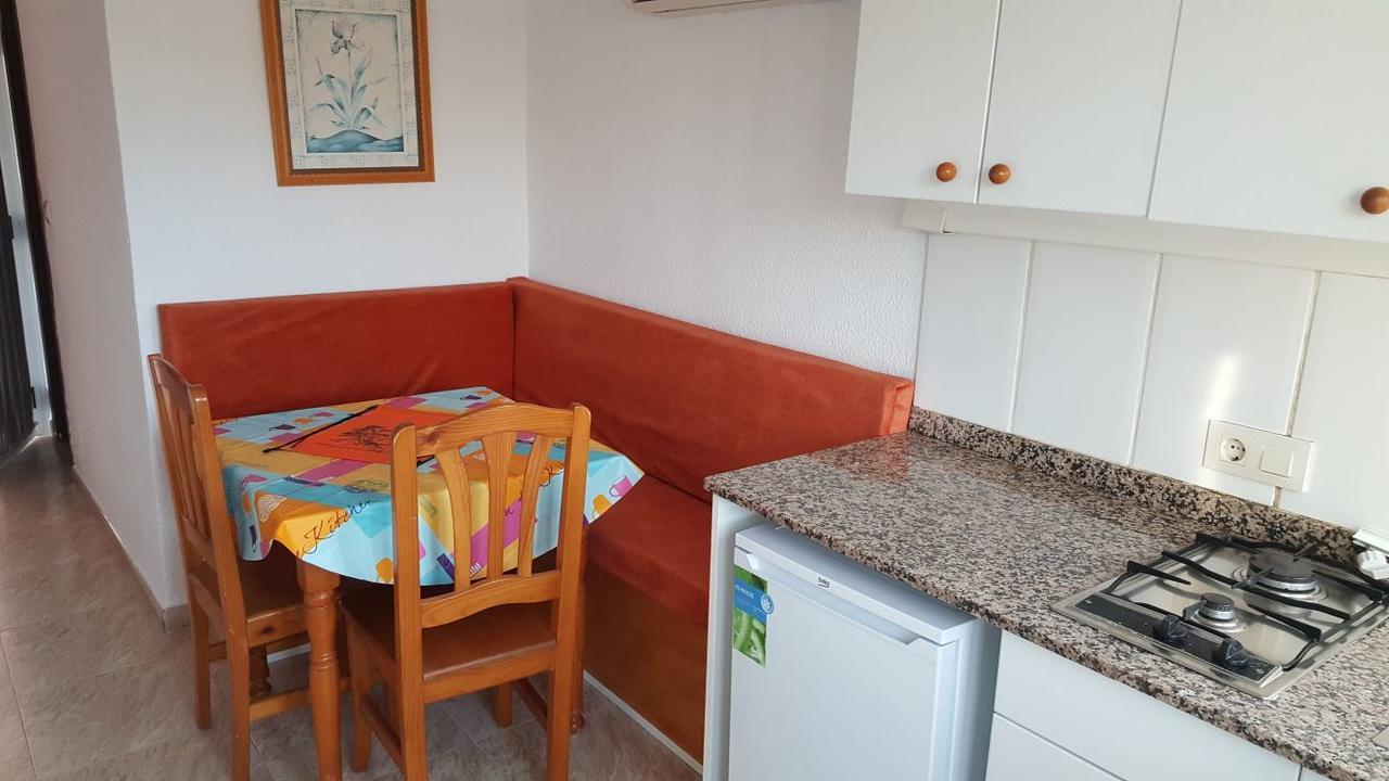 Camping Los Pinos Peniscola Bagian luar foto